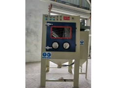 雙槍自動(dòng)噴砂機(jī) 噴砂機(jī)供應(yīng)廠家 河南噴砂機(jī)拉鏈除銹表面處理