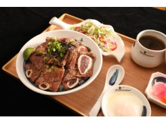 日式燒肉丼飯加盟，開家兀島燒肉丼飯加盟費多少