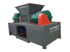 將垃圾撕碎成小塊用什么設備？