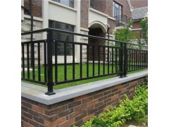 北京小區(qū)別墅陽(yáng)臺(tái)安全防護(hù)欄 室內(nèi)飄窗護(hù)窗隔離圍欄