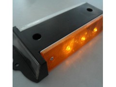 長方形輪廓標(biāo) 太陽能輪廓標(biāo) 交通設(shè)施