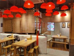 合肥特色餐飲店裝修，市井風餐廳設計，營造質樸的就餐氛圍