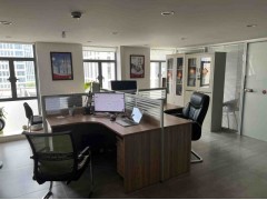 金融調解中心外顯線路出租，10開頭，帶授權標識。