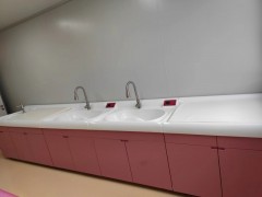 嬰兒洗浴設備高分子恒溫洗澡池